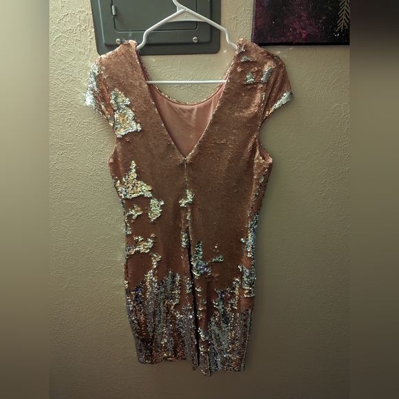 Gianni Bini Flip Sequin Dress - Picture 3 of 3